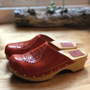 BARELY Worn Orange Tory Burch Clogs Size 8.5